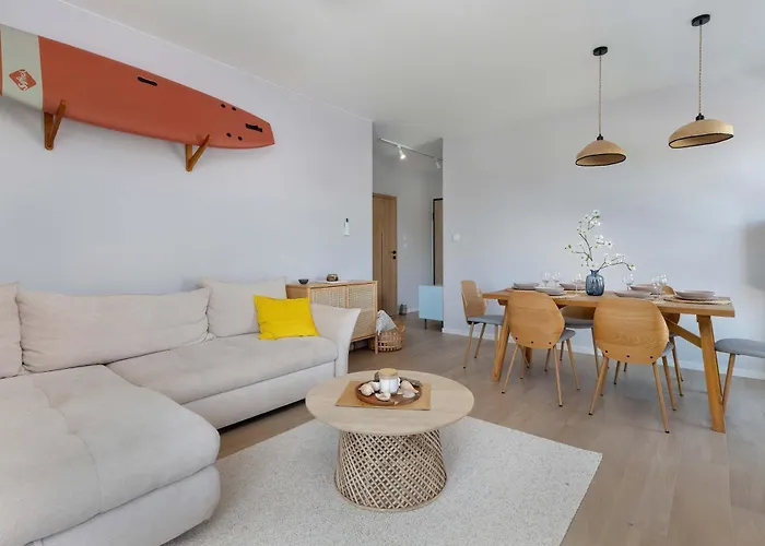 Spacious In With Sauna, Gym, Parking And Desk By Renters Prestige Gdansk