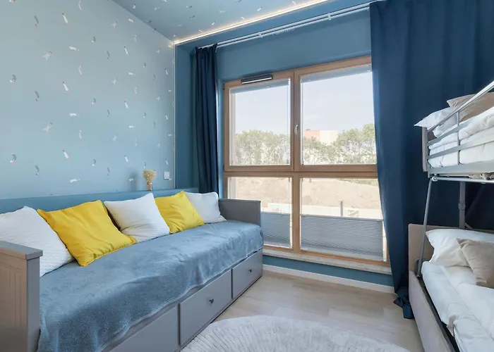 Spacious In With Sauna, Gym, Parking And Desk By Renters Prestige *