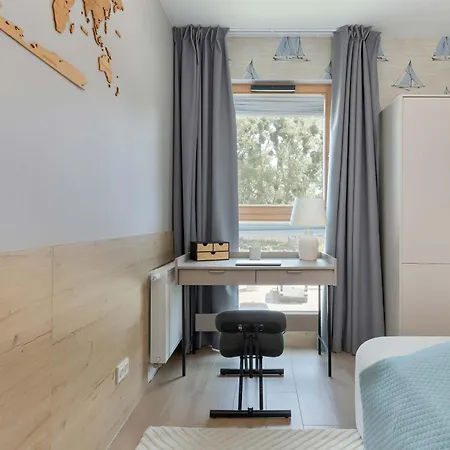 Spacious In With Sauna, Gym, Parking And Desk By Renters Prestige Apartmán *