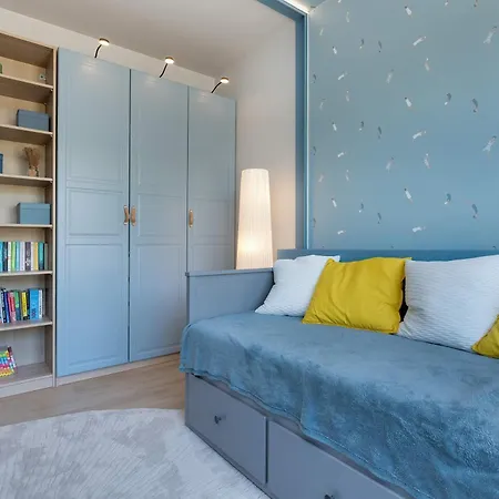 Spacious In With Sauna, Gym, Parking And Desk By Renters Prestige