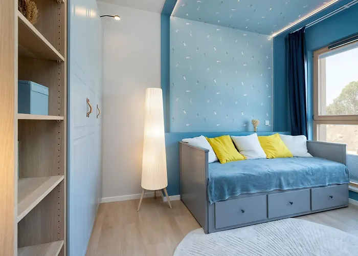 Spacious In With Sauna, Gym, Parking And Desk By Renters Prestige