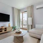 Spacious In With Sauna, Gym, Parking And Desk By Renters Prestige Apartment Gdansk